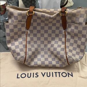 Louis Vuitton Damier Azur Shoulder Bag in Cream and Brown